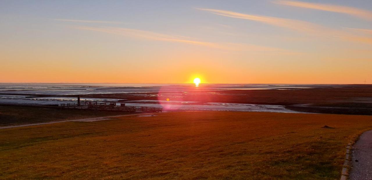 Wohnmobilstellplatz Hemenswarft An Der Nordsee - Meerblick Emmelsbull-Horsbull ภายนอก รูปภาพ